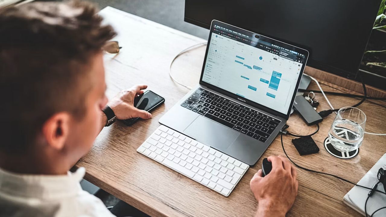 Vì sao tôi xây dựng hệ thống bằng cách làm online. Và hành trình tôi đã bắt đầu từ offline như thế nào